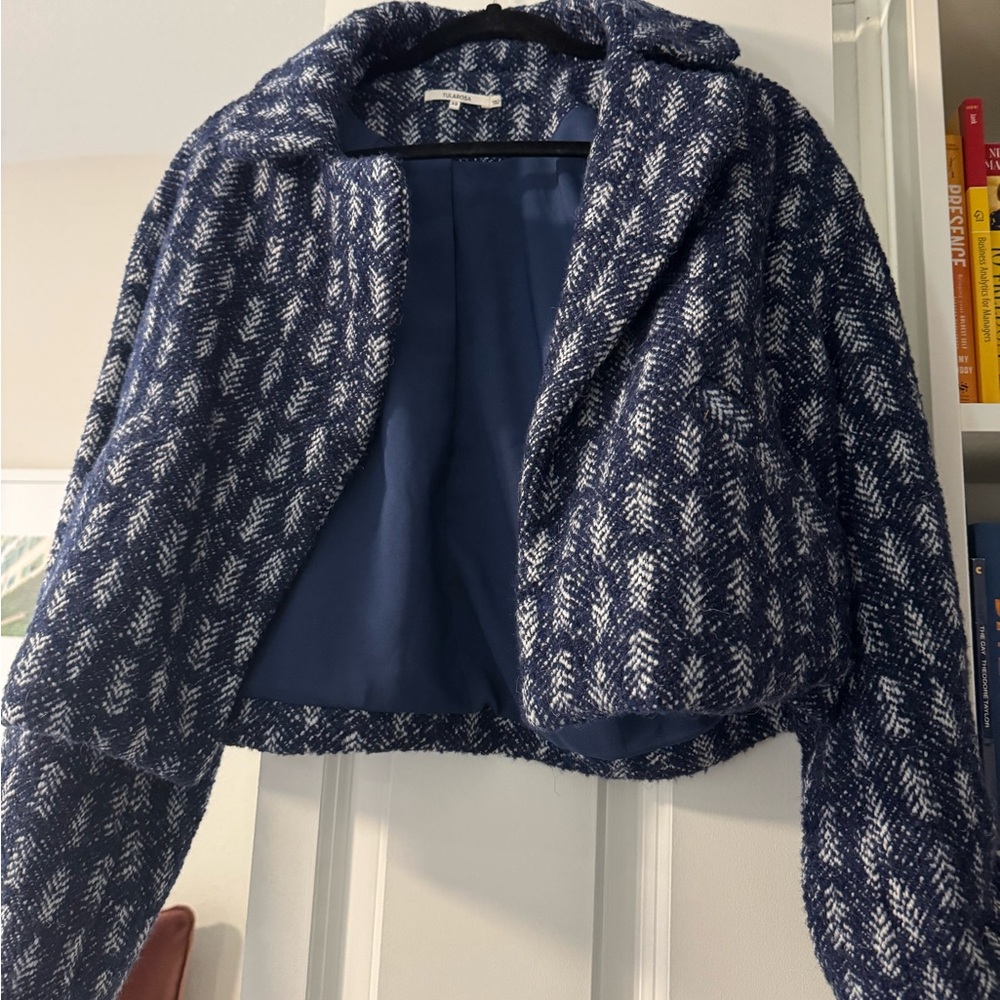 Cropped knit jacket